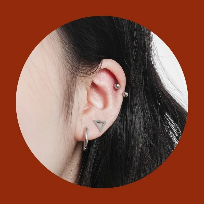 Mơ thấy xỏ lỗ tai đánh đề số nào trúng tiền tỷ thỏa sức mua sắm? 14 Giấc mơ thấy xỏ lỗ tai ghi nhanh bộ số đề 29 - 96 an toàn vào bờ